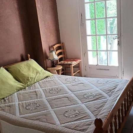 La Glycine Apartment