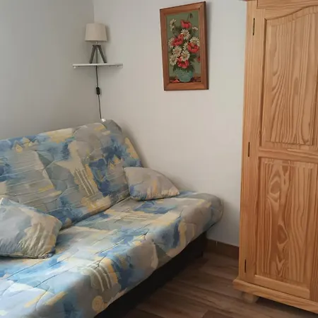 La Glycine Apartment *